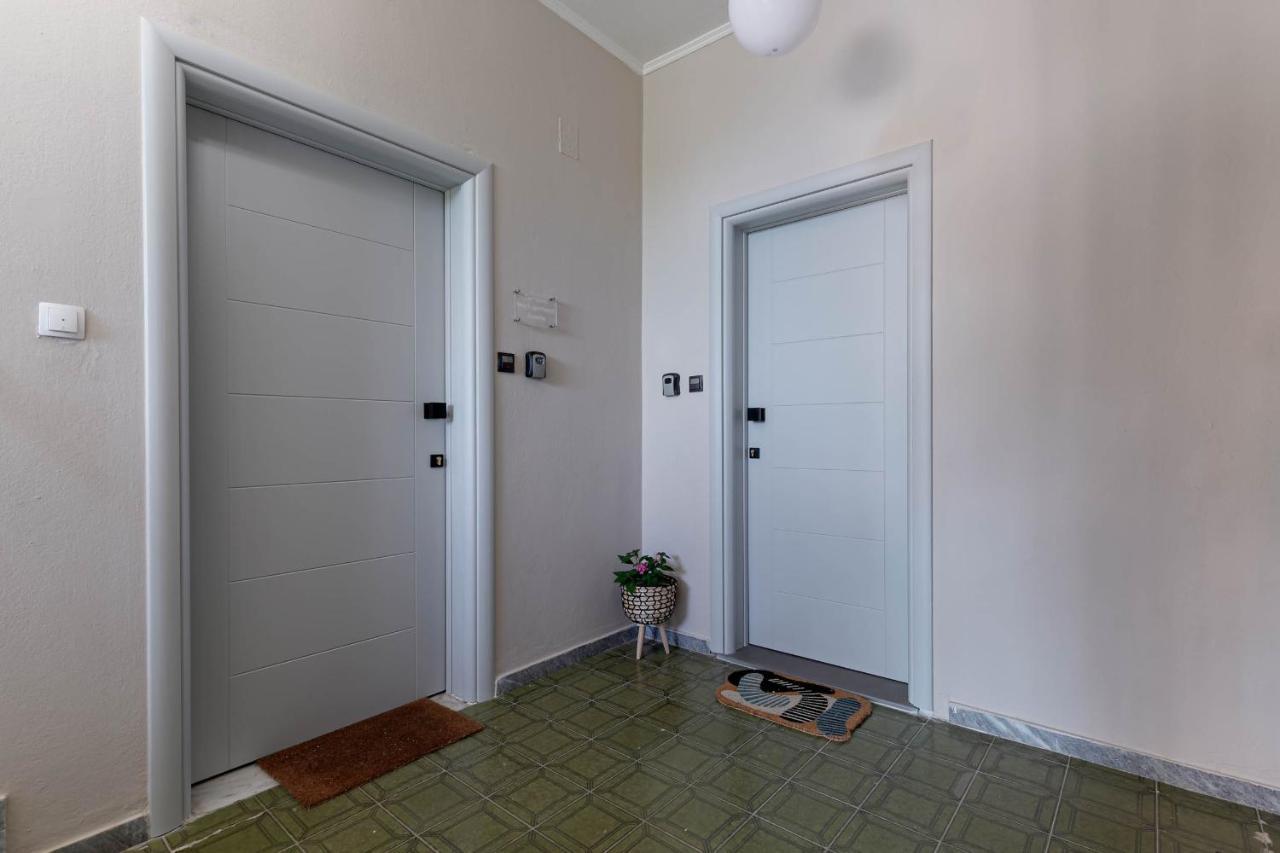 Terranova Beach Apartment - Menta อิปโซส ภายนอก รูปภาพ
